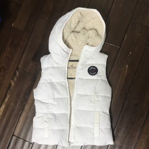 Hollister white lined vest